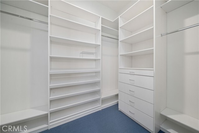 Building Photo - 138 Royal St Georges Way