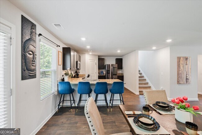Building Photo - 191 Goodall Woods Dr