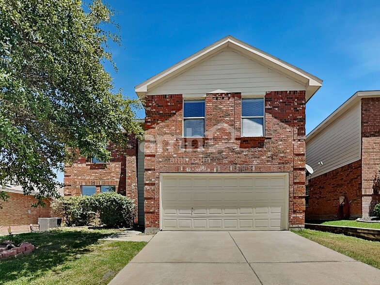 Building Photo - 4916 Water Ridge Ln