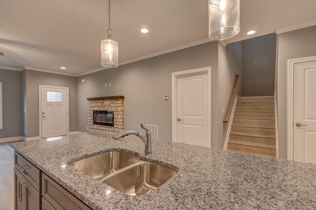 Building Photo - 130 Locust Fork Rd