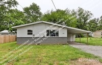 Building Photo - 512 N Mahn Ave