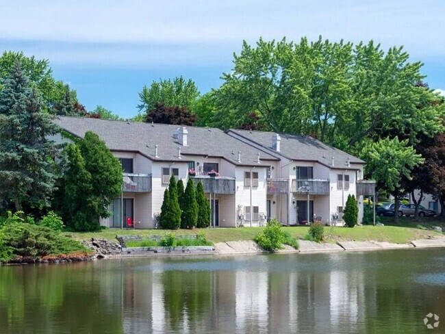 Building Photo - Old Farm Shores