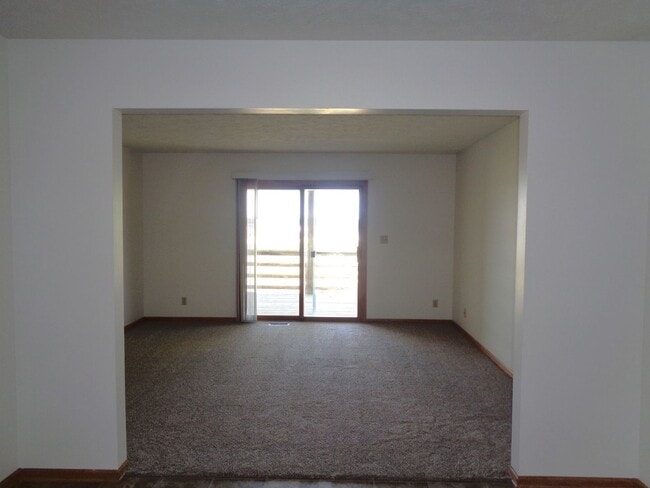 Building Photo - 1230 W Washington St