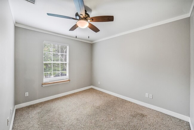 Building Photo - 16302 Crossfield Dr