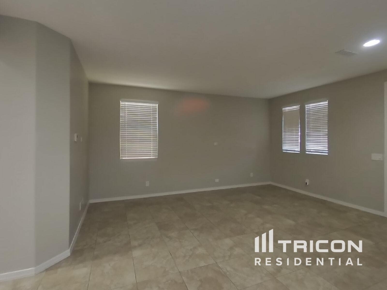 Building Photo - 429 N 119th Dr