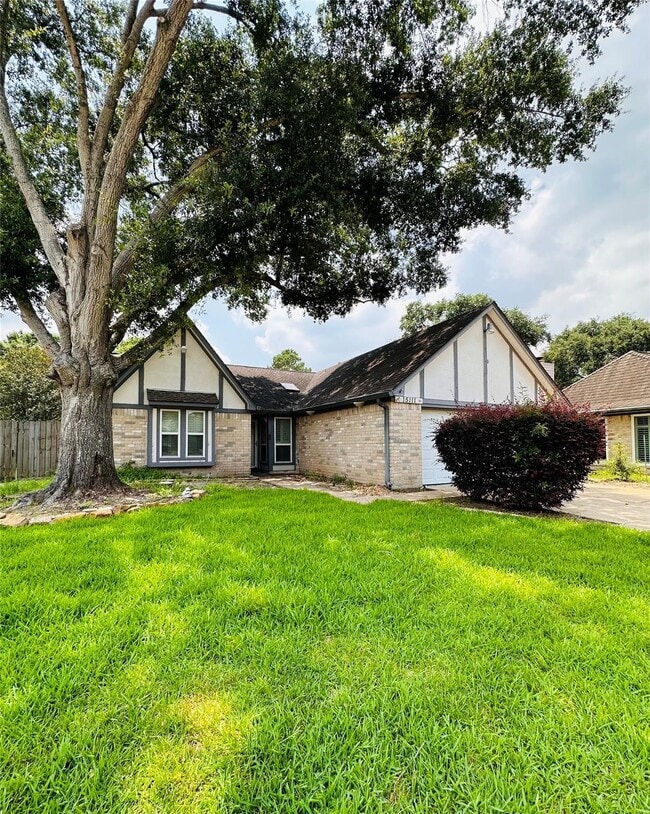 Building Photo - 15111 Yorkpoint Dr