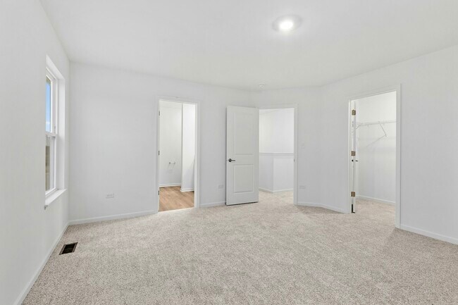 Building Photo - 10973 Green Pl