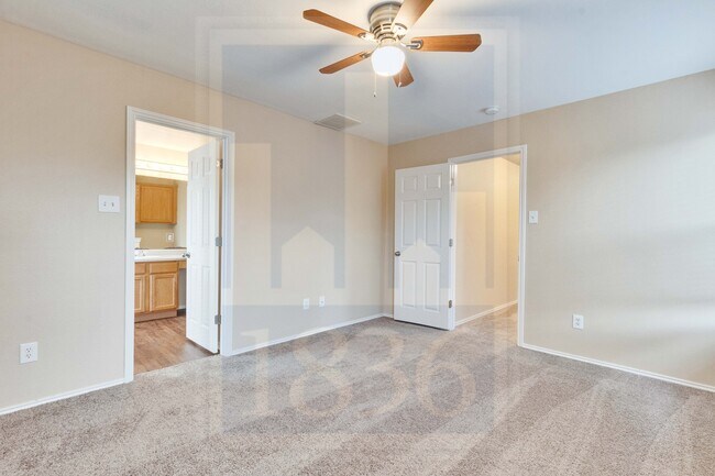 Building Photo - 2311 Bluffstone Dr