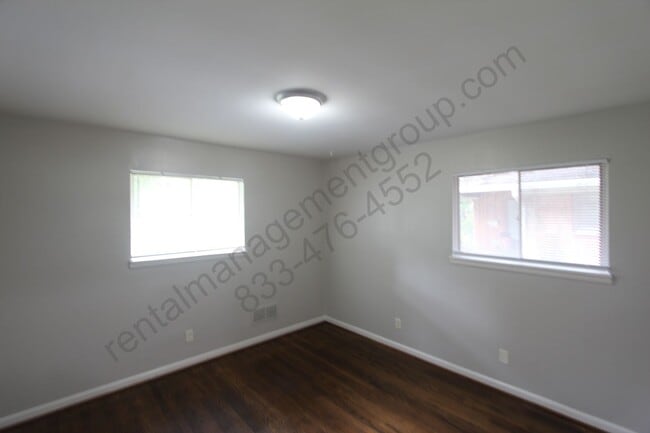 Building Photo - New On The Market!  Better Hurry To See Th...