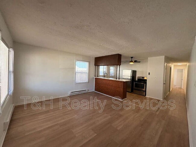 Building Photo - 1261 W 32nd St