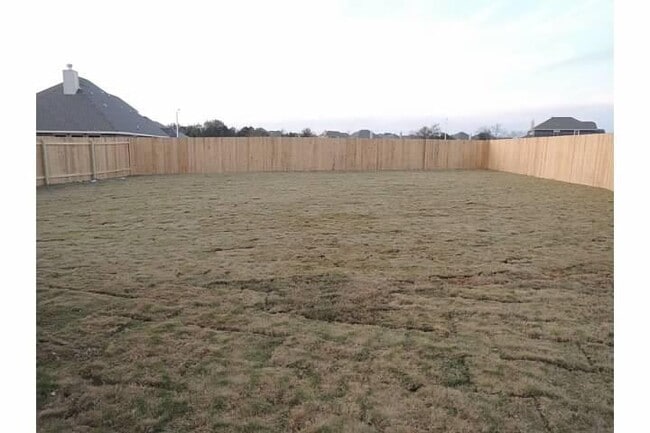 Building Photo - 3709 Mineral Dr