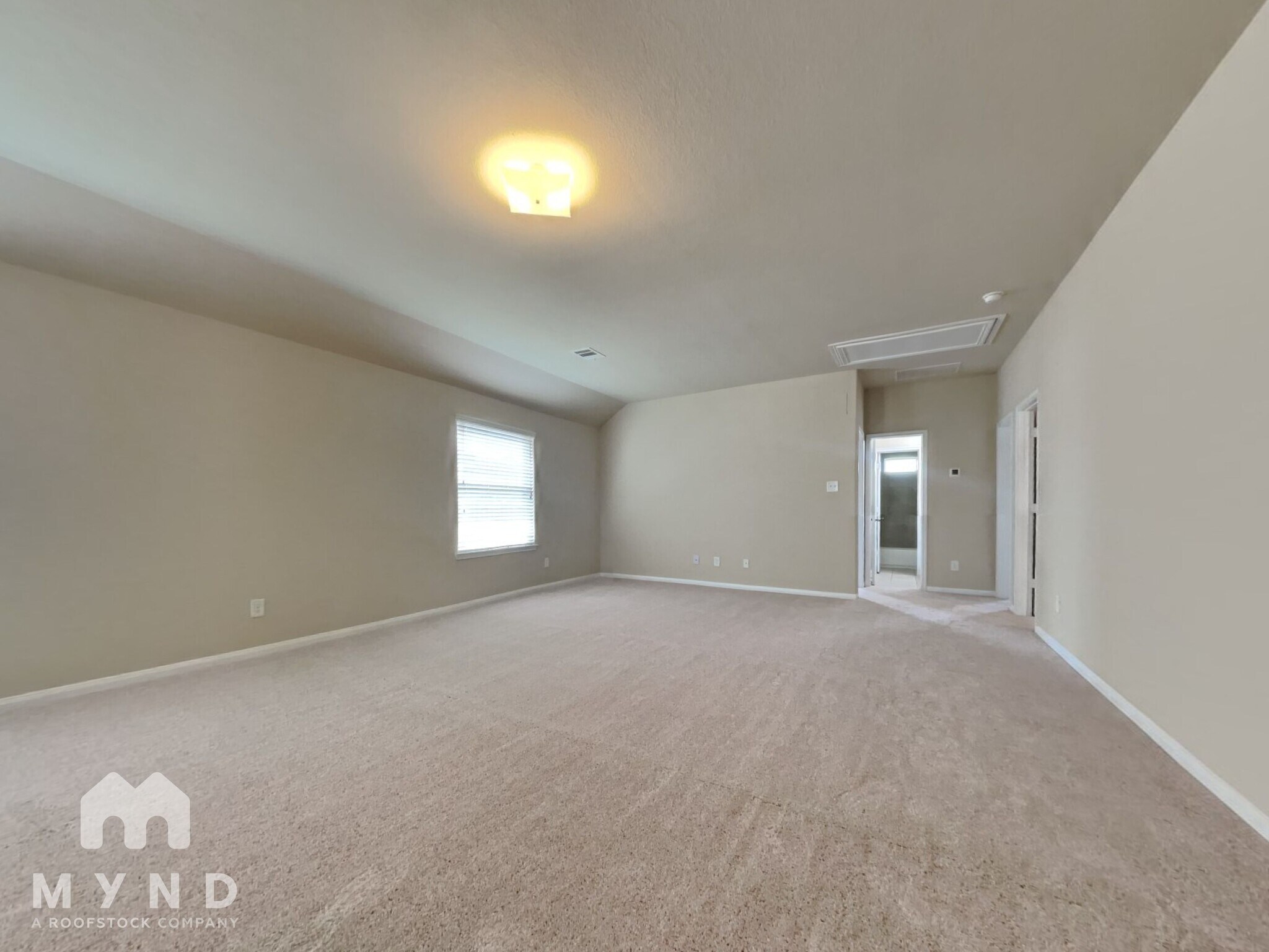 Building Photo - 24819 Alberti Sonata Dr