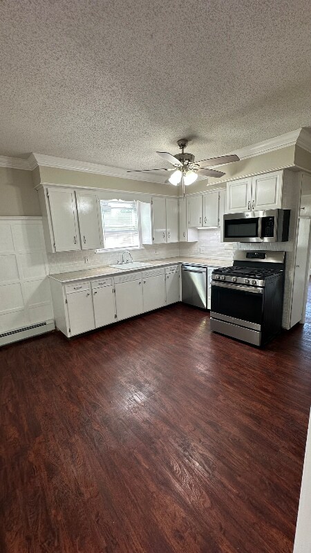 Building Photo - 227 Unit St