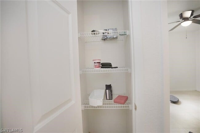 Building Photo - 4635 Bayshore Dr