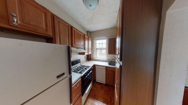 Building Photo - 311 Allston St