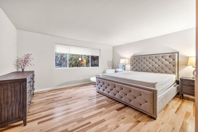 Building Photo - Beautiful 3BR Home in Forbes Lake – North Rose Hill, Kirkland