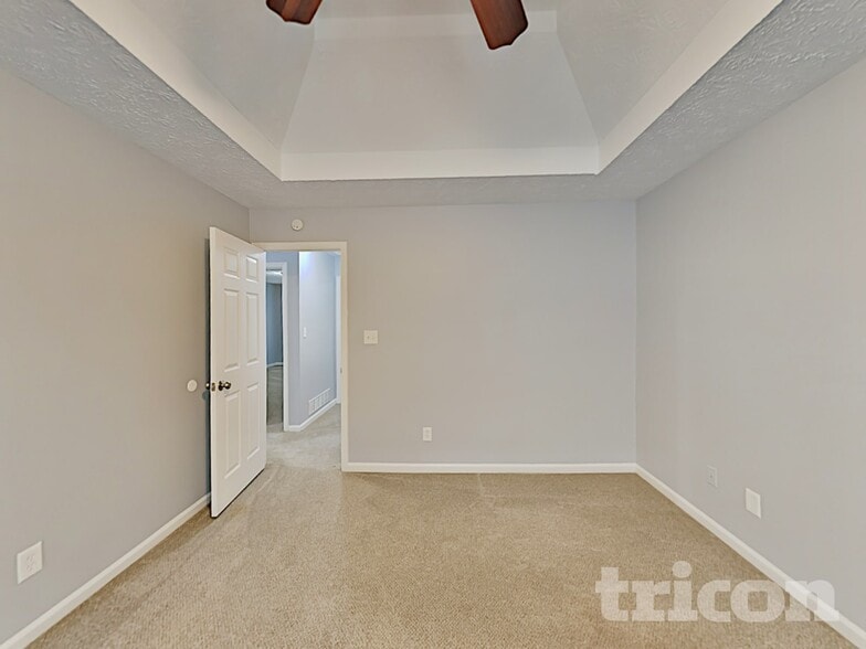 Building Photo - 262 Maplelake Dr