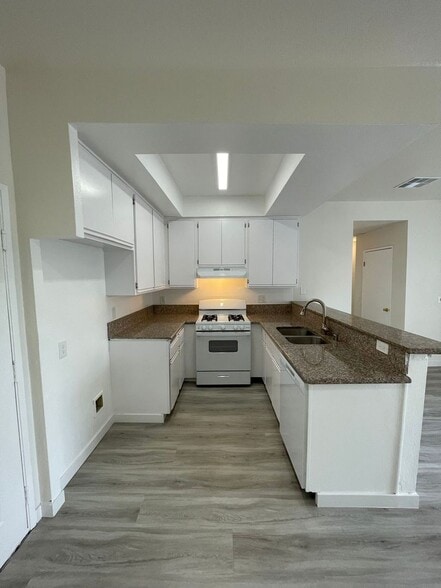 Building Photo - 11459 Collins St