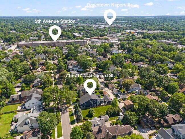 Building Photo - 715 N Brainard St