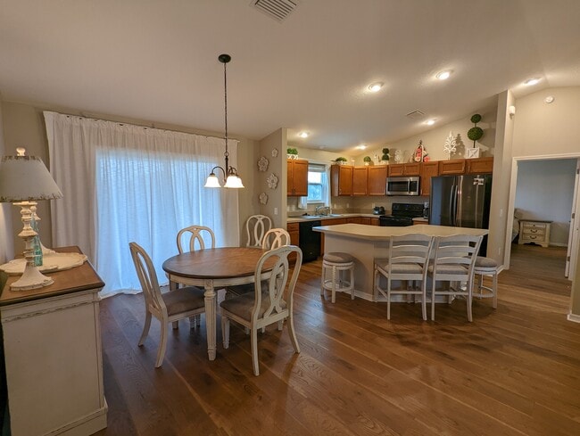 Building Photo - 3156 Brine Way