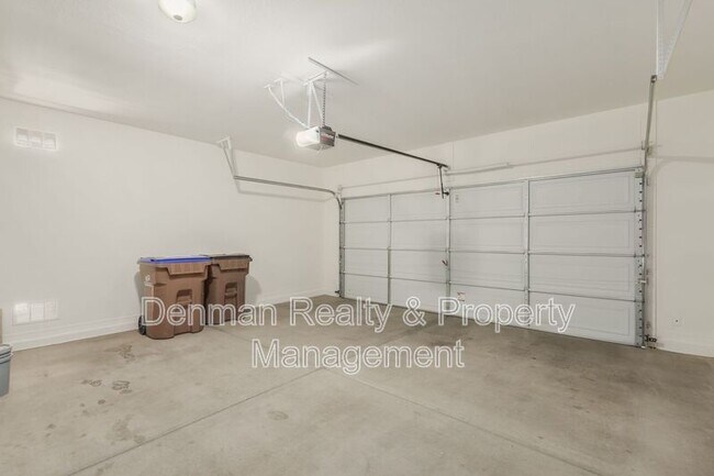 Building Photo - 1154 W Stephanie Ln