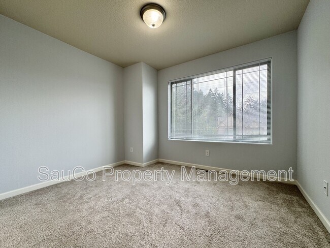 Building Photo - 13558 SW Beach Plum Terrace