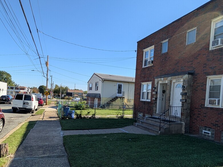 Primary Photo - 1922 Ripley St