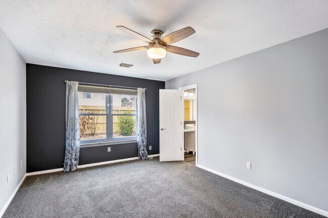 Building Photo - 2923 Goldspring Ln
