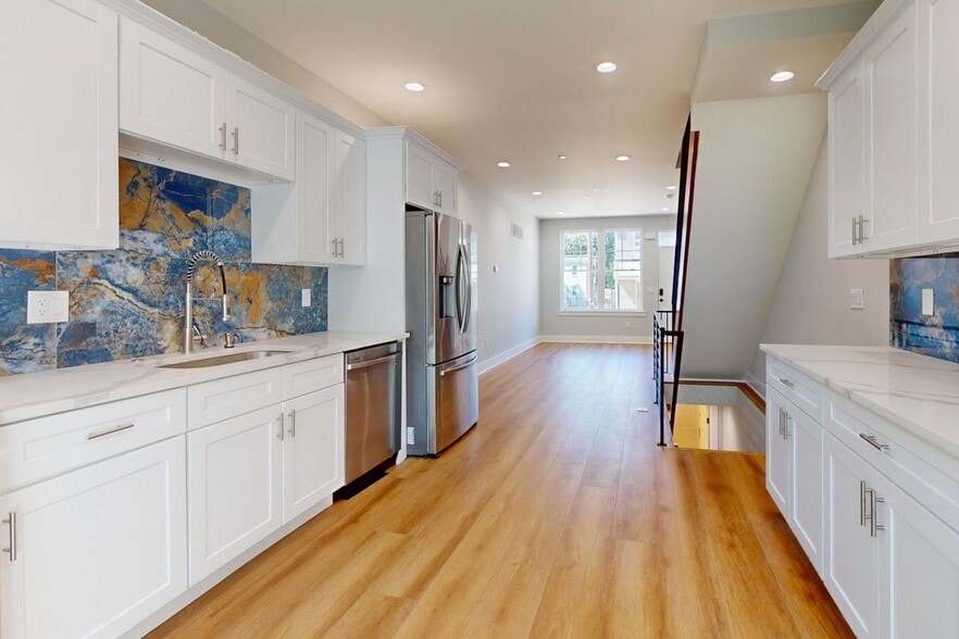 Building Photo - 511 N Paxon St