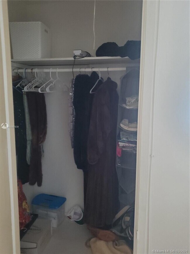 Building Photo - 10170 Collins Ave