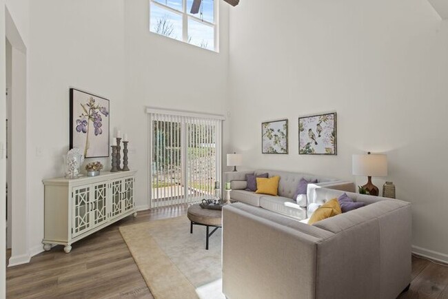 Building Photo - Stunning new 3-bedroom townhouse now avail...