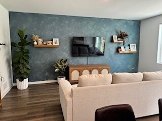 Building Photo - 271 Charlestowne Lakes Dr