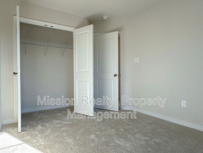 Building Photo - 14639 Hancock Towns Dr