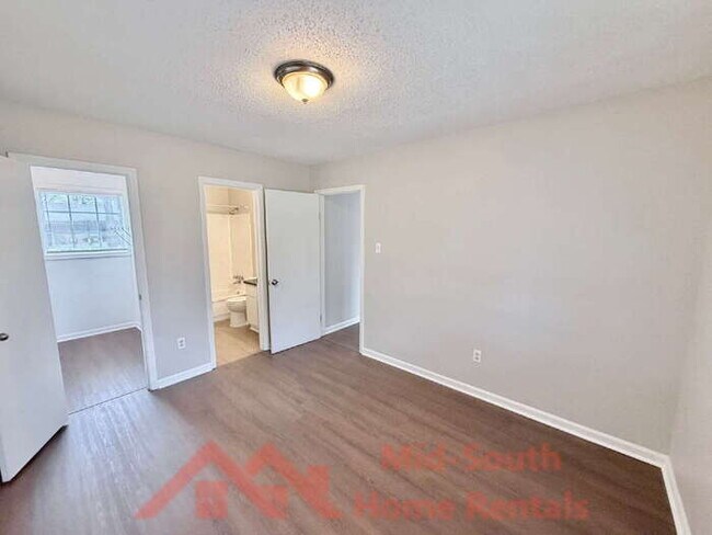 Building Photo - 4061 Navaho Ave