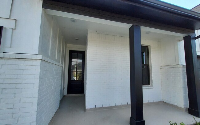 Building Photo - 29619 Smokey Bourbon Ln