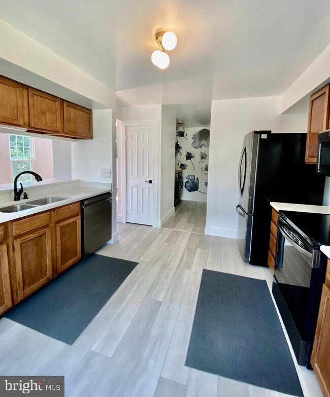 Building Photo - Discover Your Dream Home in Countryside’s ...