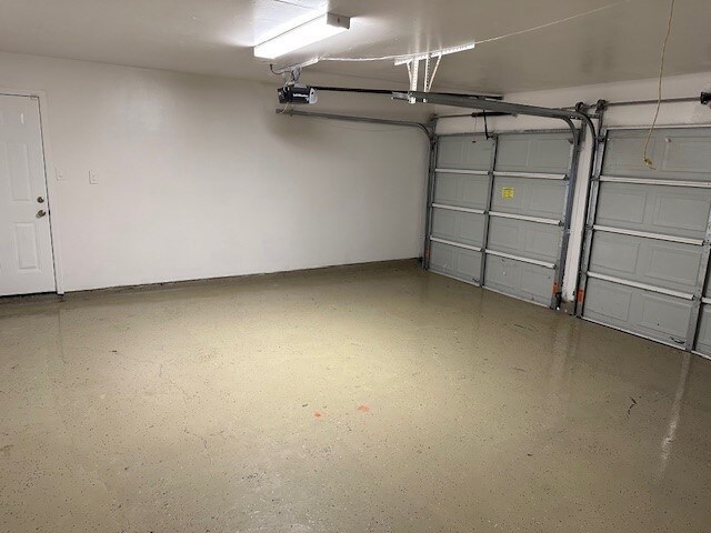 Building Photo - 3203 White Sail