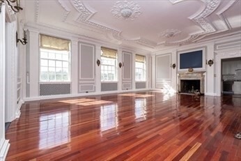 Building Photo - 16 Balmoral St