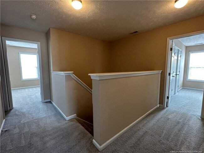 Building Photo - 2120 St Nicholas Dr