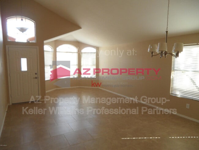 Building Photo - 5755 W Brown St