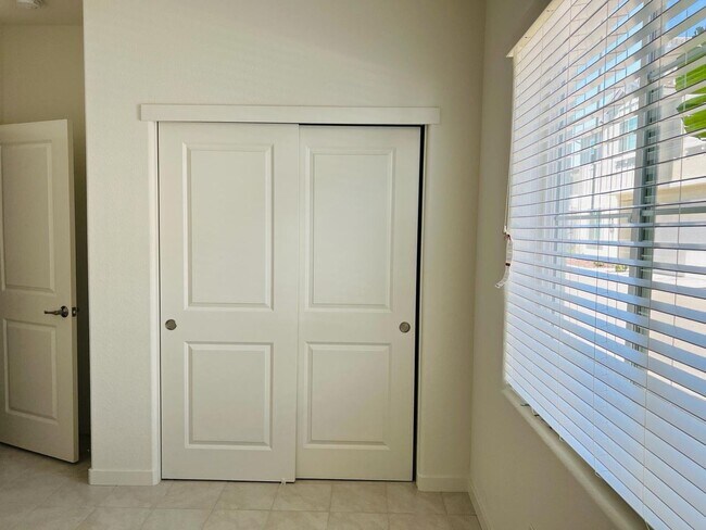 Building Photo - BEAUTIFUL SOLAR  2 STORY HOME IN NATOMS! 4...