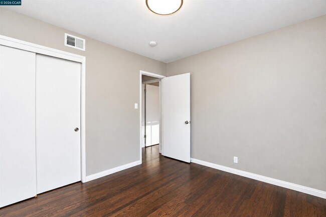 Building Photo - 3121 Alhambra Ave