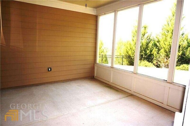 Building Photo - 6026 Creekside Ln