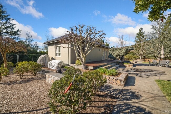 Building Photo - 1545 N Castle Rd