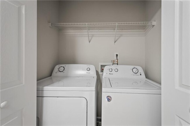 Building Photo - 2580 Avery Park Cir