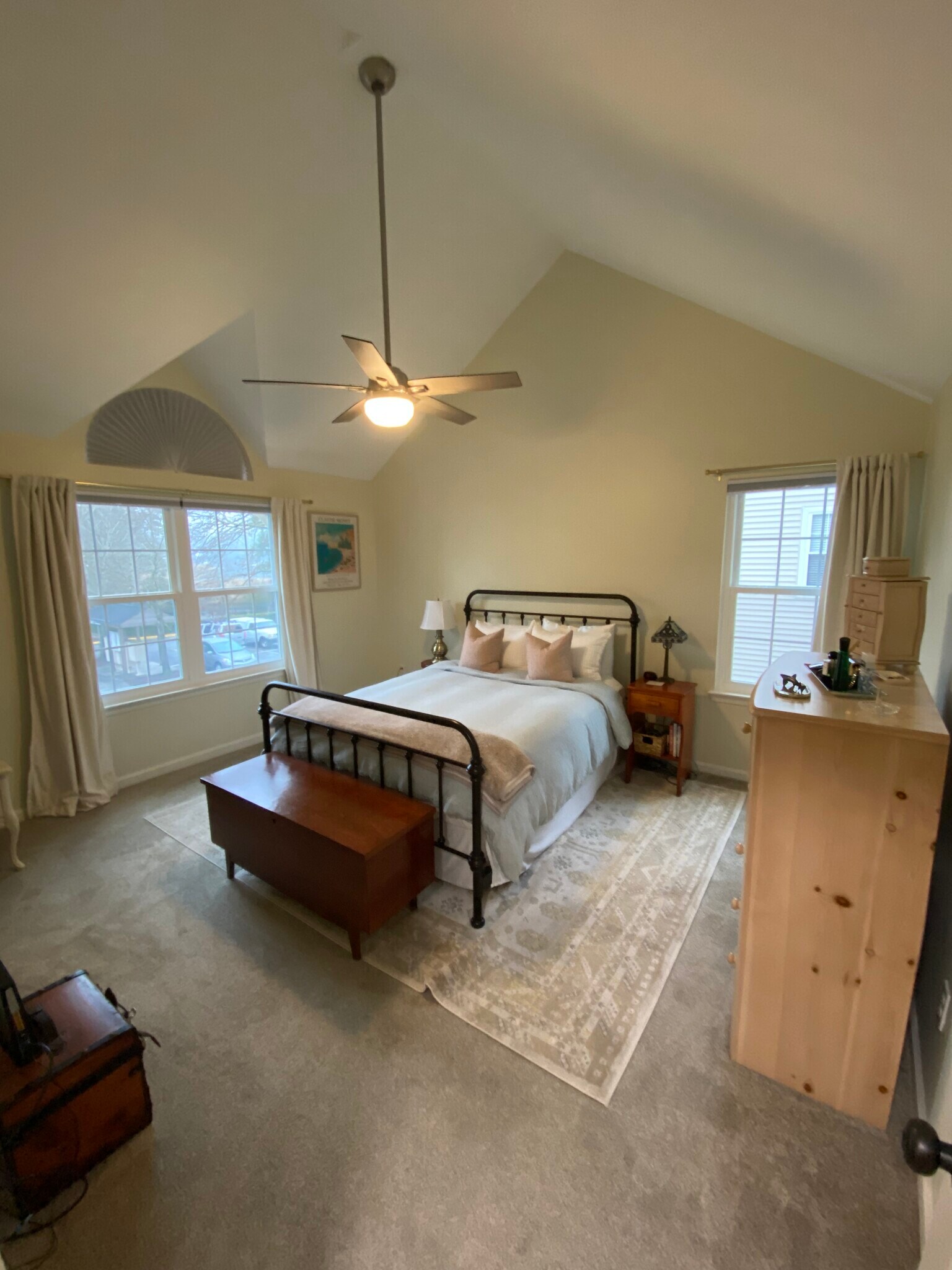 Building Photo - 324 River Forest Rd