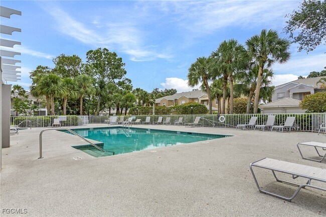 Building Photo - 12131 Summergate Cir