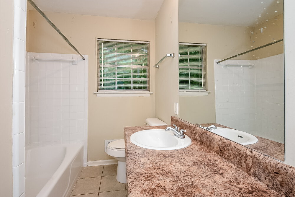 Building Photo - 4230 Senoa Dr