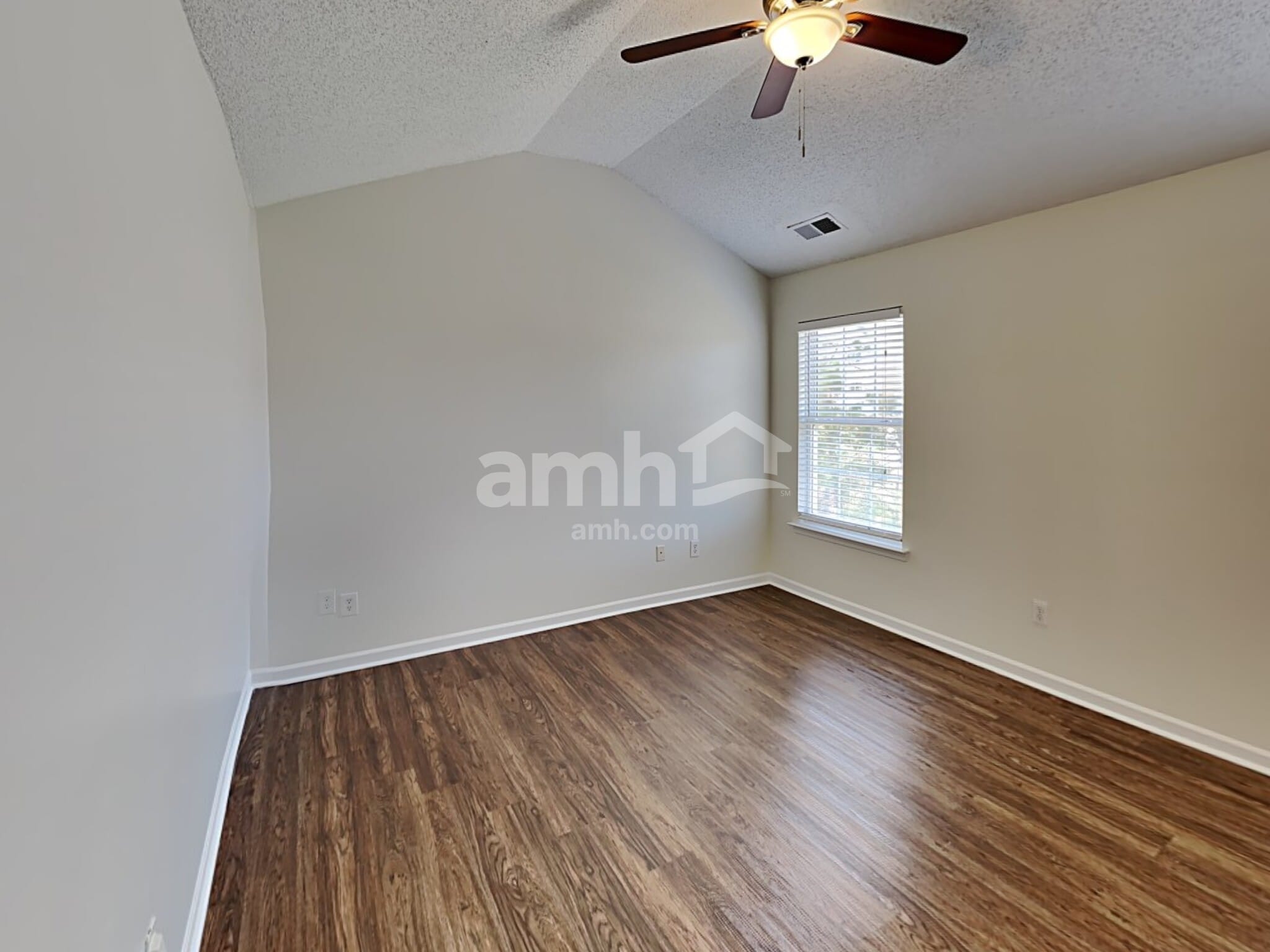 Building Photo - 14842 Jerpoint Abby Dr