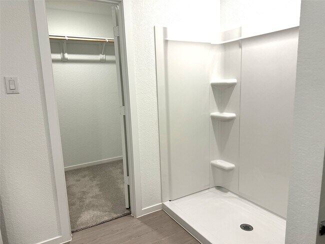 Building Photo - 1511 Crowson Rdg